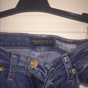 High waisted medium washed jeans